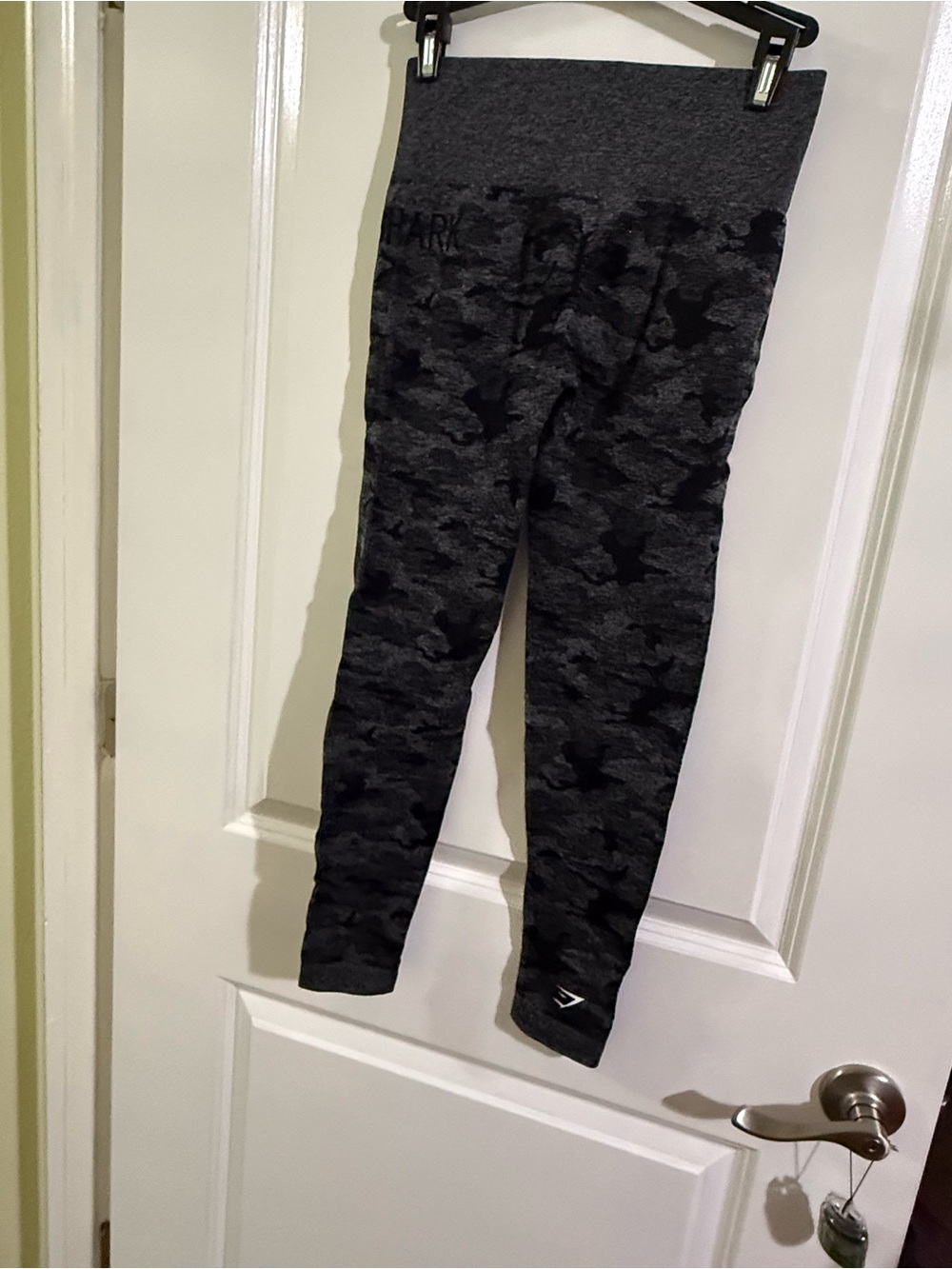 women Dark Gray Camo Leggings - Performance Knit